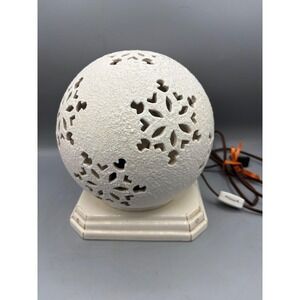 Vtg Ceramic Sphere Table Lamp Snowflake Cutouts Base‎ Colored Light Christmas